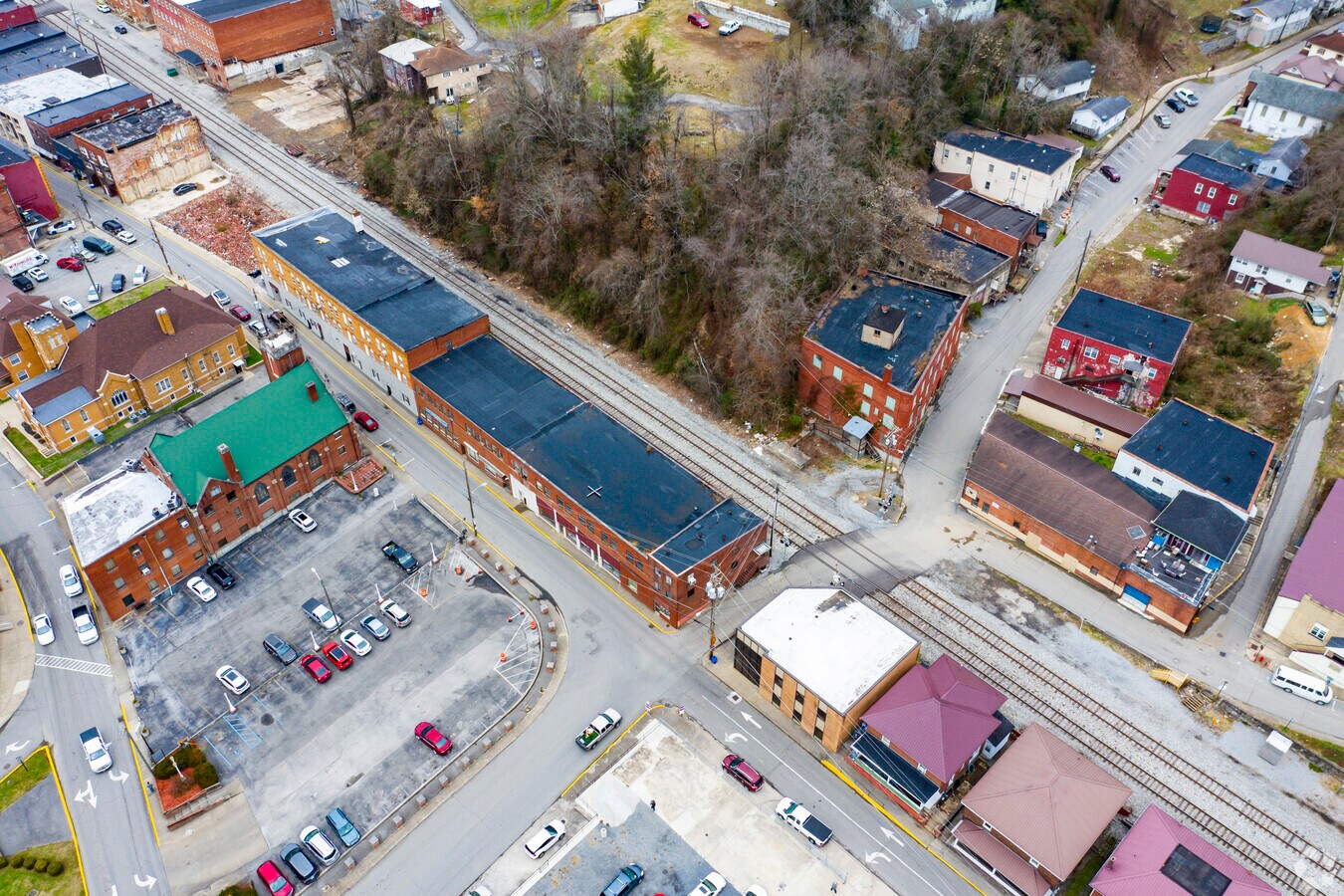 435 Stratton St, Logan, WV 25601