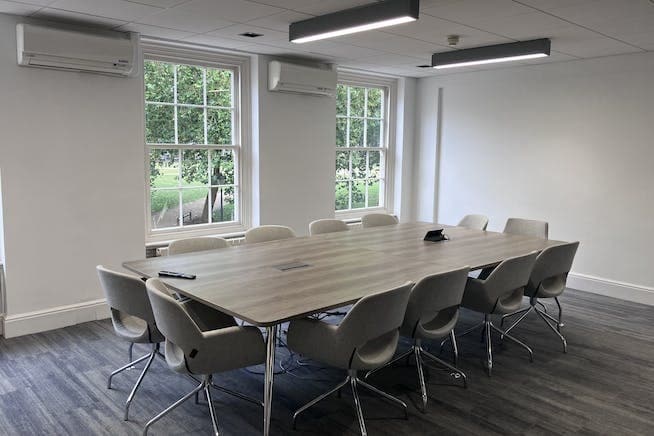 43 Queen Sq, Bristol for lease Interior Photo- Image 1 of 4