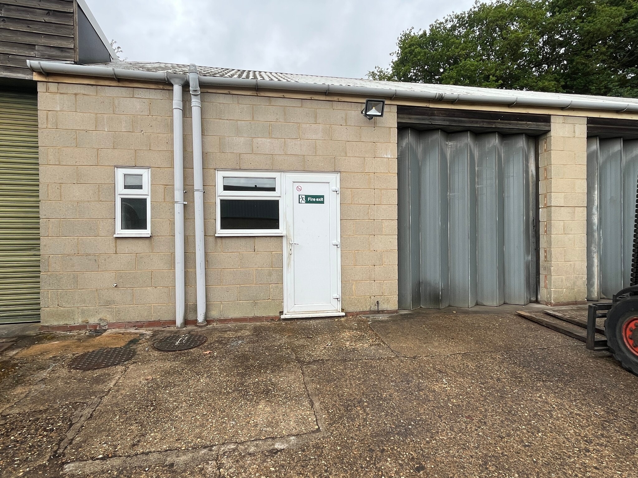 Warrenwood Industrial Estate, Stapleford for lease Building Photo- Image 1 of 16
