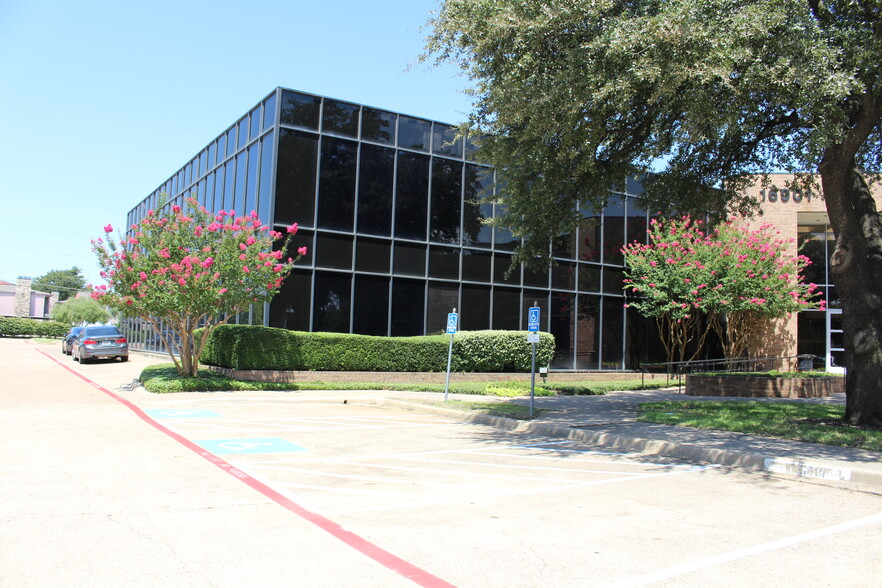 16901 N Dallas Pky, Addison, TX for lease - Building Photo - Image 3 of 9