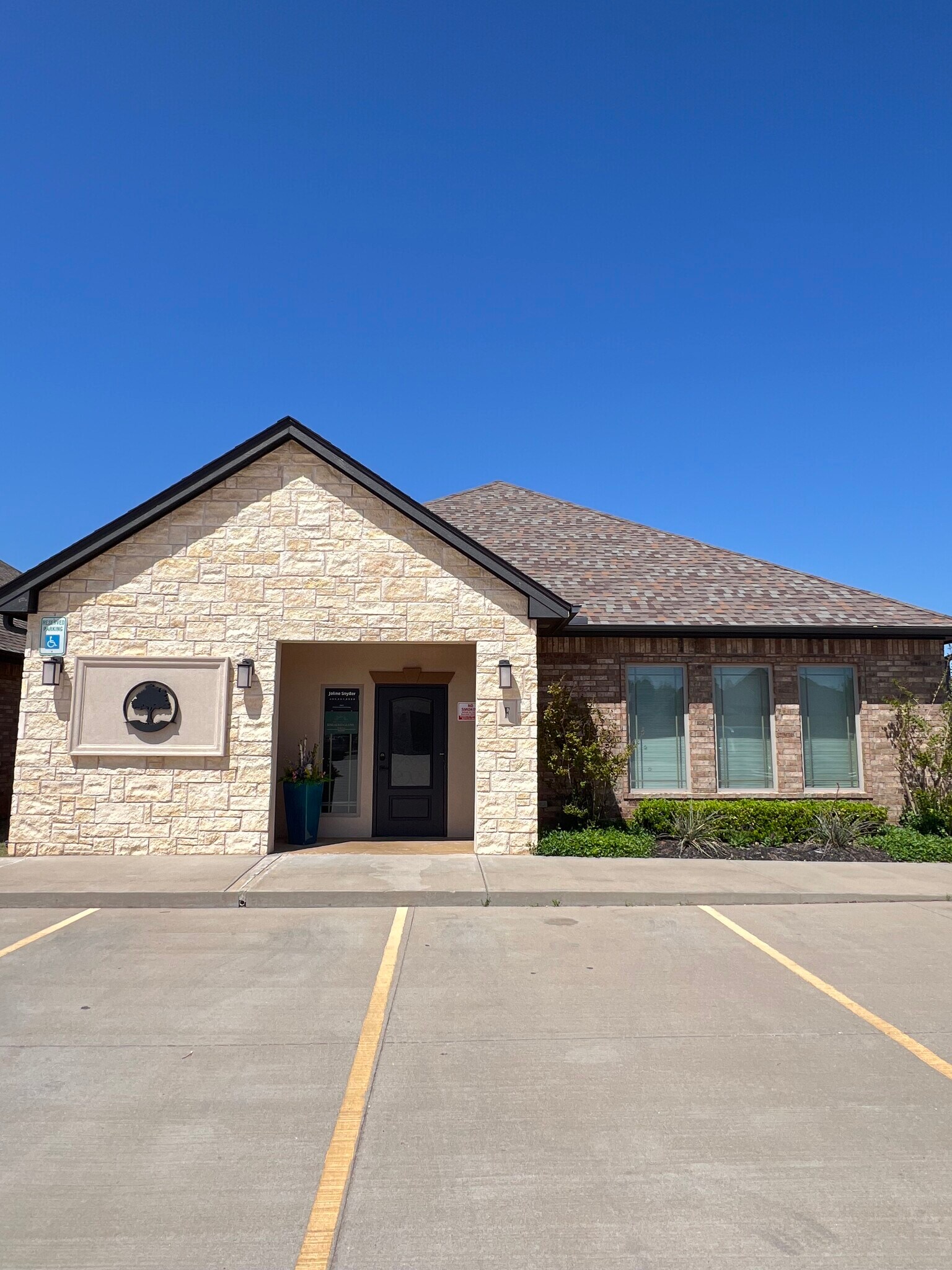 11900 N MacArthur, Oklahoma City, OK for lease Building Photo- Image 1 of 21
