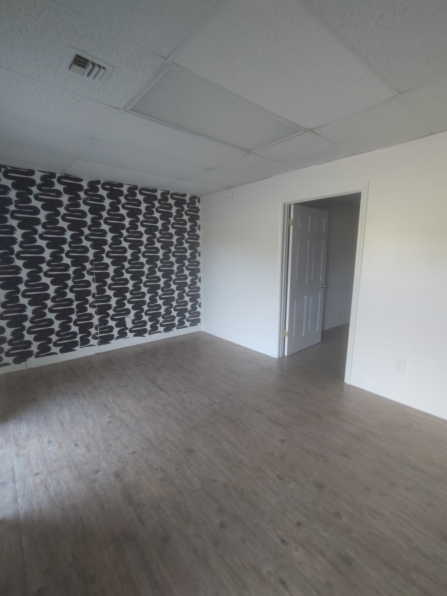 2523 Roosevelt Hwy, College Park, GA for lease Building Photo- Image 1 of 13