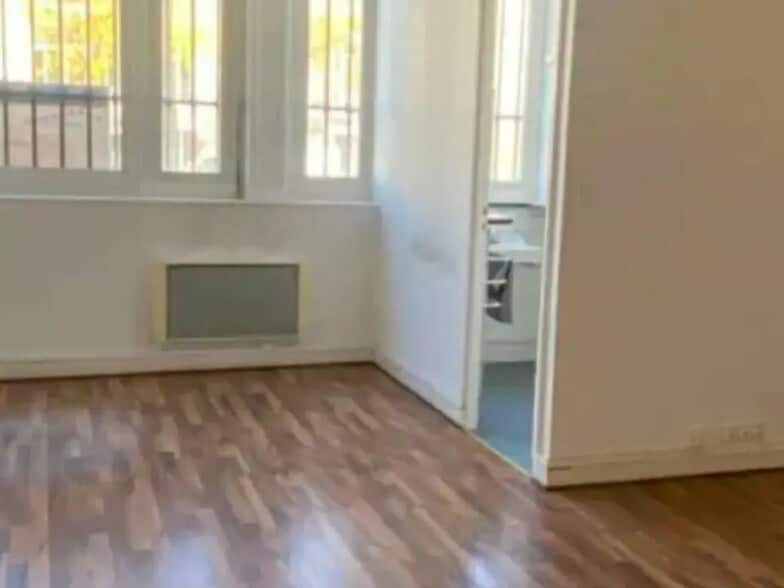 Office in Le Havre for lease - Interior Photo - Image 3 of 4