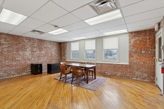 38 Green St, Souderton, PA for sale Interior Photo- Image 2 of 4