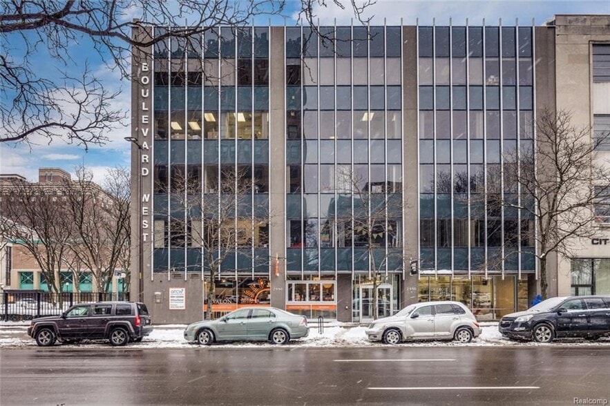 2990 W Grand Blvd, Detroit, MI for lease - Building Photo - Image 2 of 9