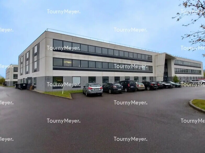 Office in Guipavas for lease - Building Photo - Image 3 of 9