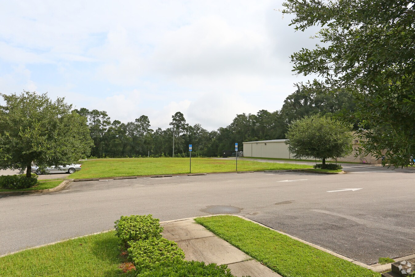 5484 Apalachee Pky, Tallahassee, FL 32311