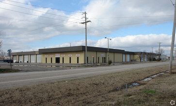 400 Mound City Rd, West Memphis, AR for lease Building Photo- Image 2 of 6