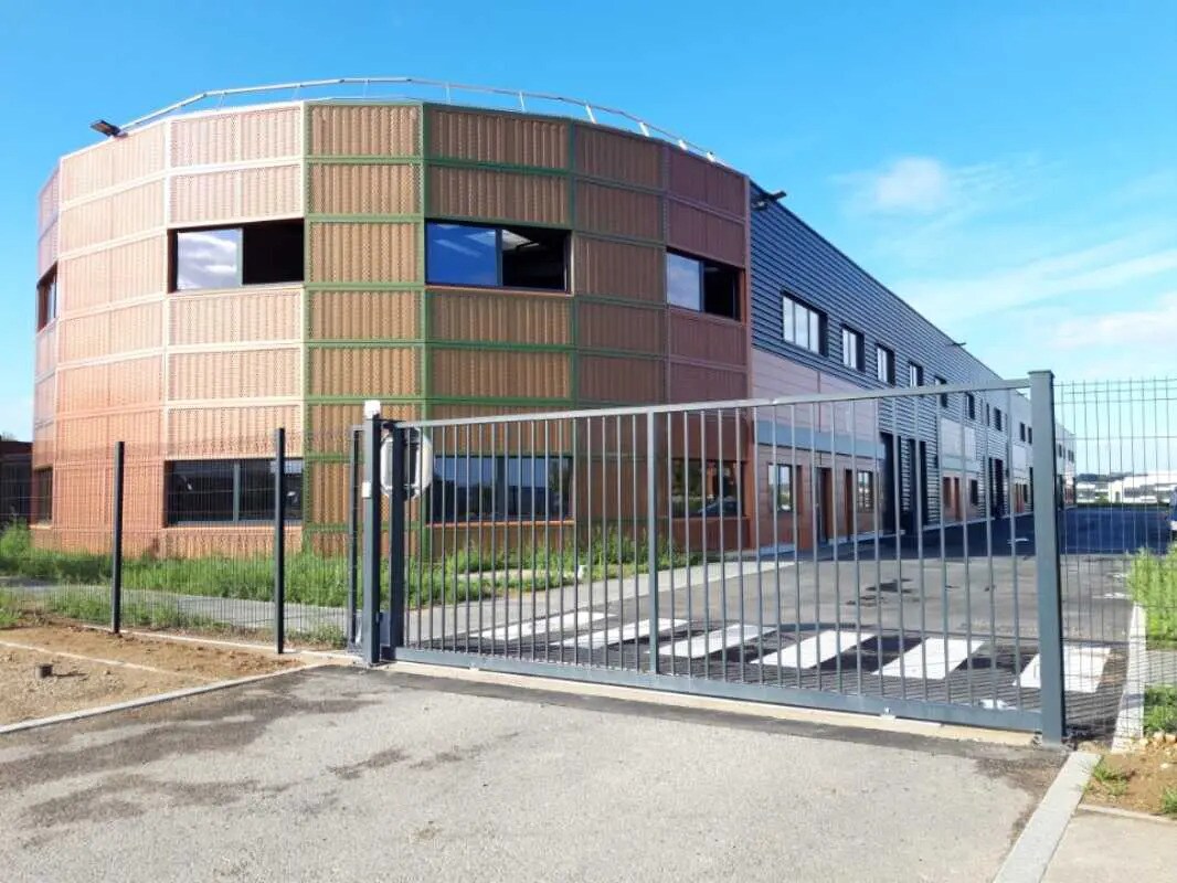 Office in for sale Building Photo- Image 1 of 17