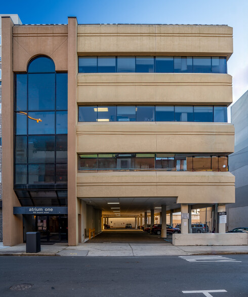 100 Bayard St, New Brunswick, NJ for lease - Building Photo - Image 1 of 8