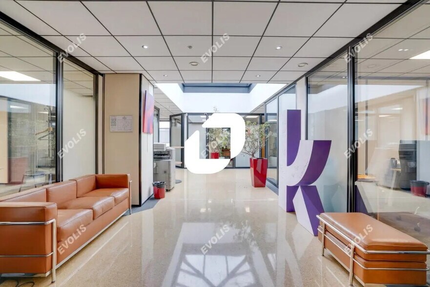 Office in Villiers-sur-Marne for sale - Interior Photo - Image 2 of 12