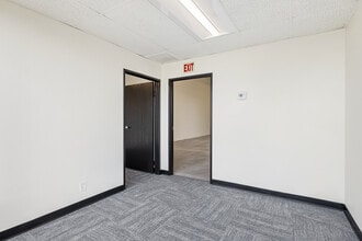 2730 S Harbor Blvd, Santa Ana, CA for lease Interior Photo- Image 1 of 13