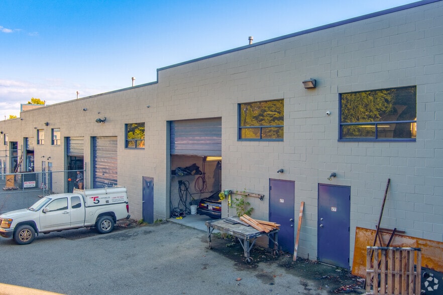 19257 Enterprise Way, Surrey, BC for lease - Building Photo - Image 3 of 6