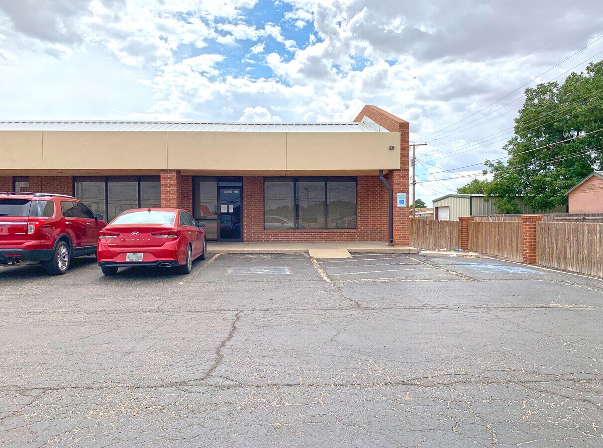 2101 N Midland Dr, Midland, TX 79707