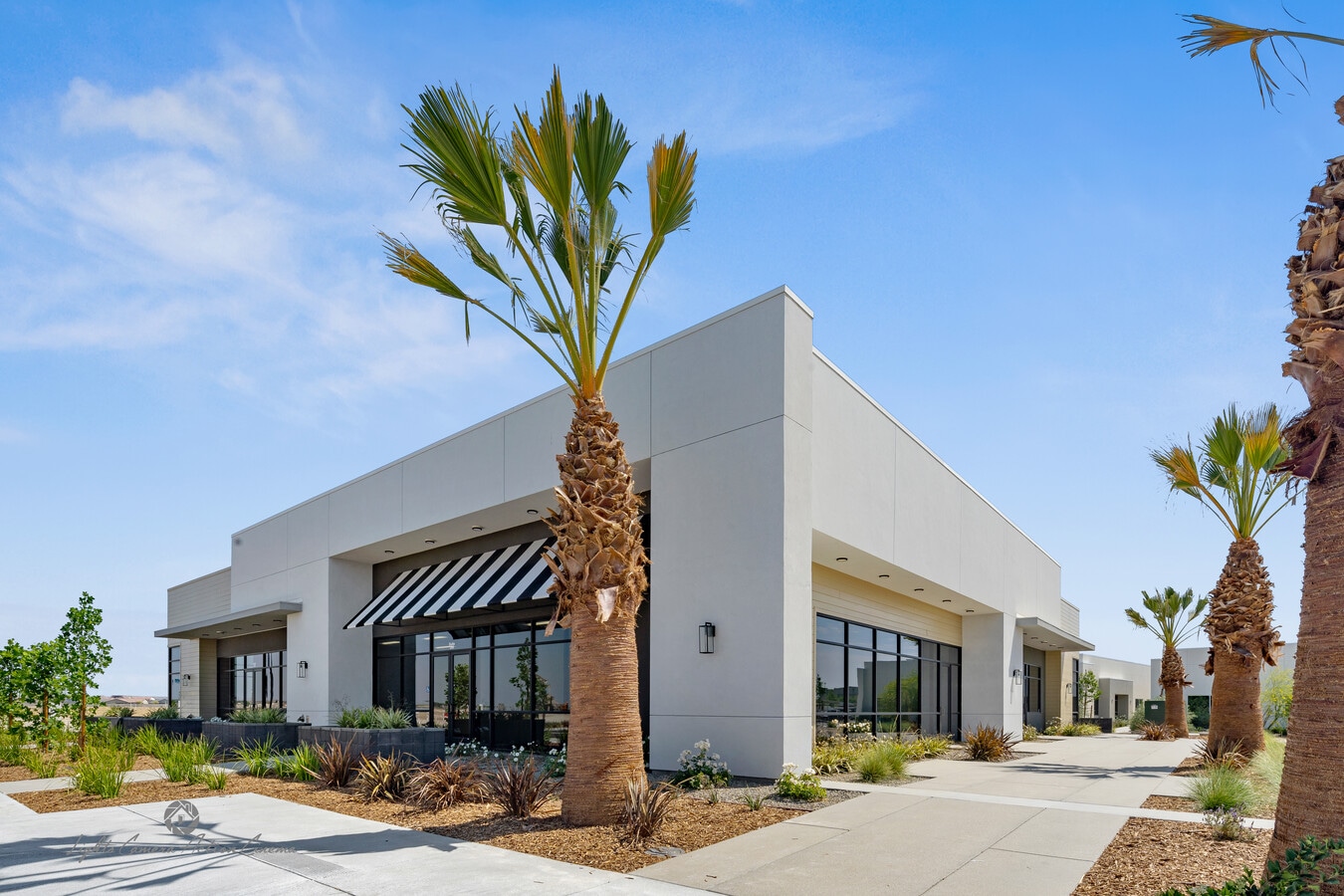 11905 Bolthouse Dr, Bakersfield, CA 93311 Seven Oaks