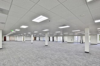 26610 Agoura Rd, Calabasas, CA for lease Interior Photo- Image 2 of 5