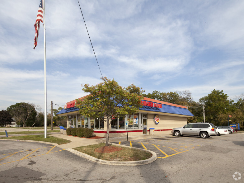 49 Lake St, Maywood, IL for sale - Primary Photo - Image 1 of 3