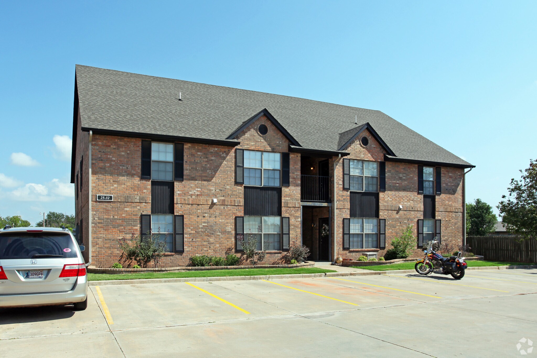 960 N Main St, Newcastle, OK 73065