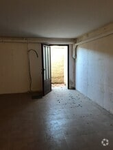 Retail in Segovia, Segovia for lease Interior Photo- Image 2 of 4