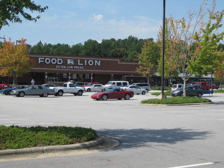 2829-2893 Jones Franklin Rd, Cary, NC for lease - Building Photo - Image 1 of 2