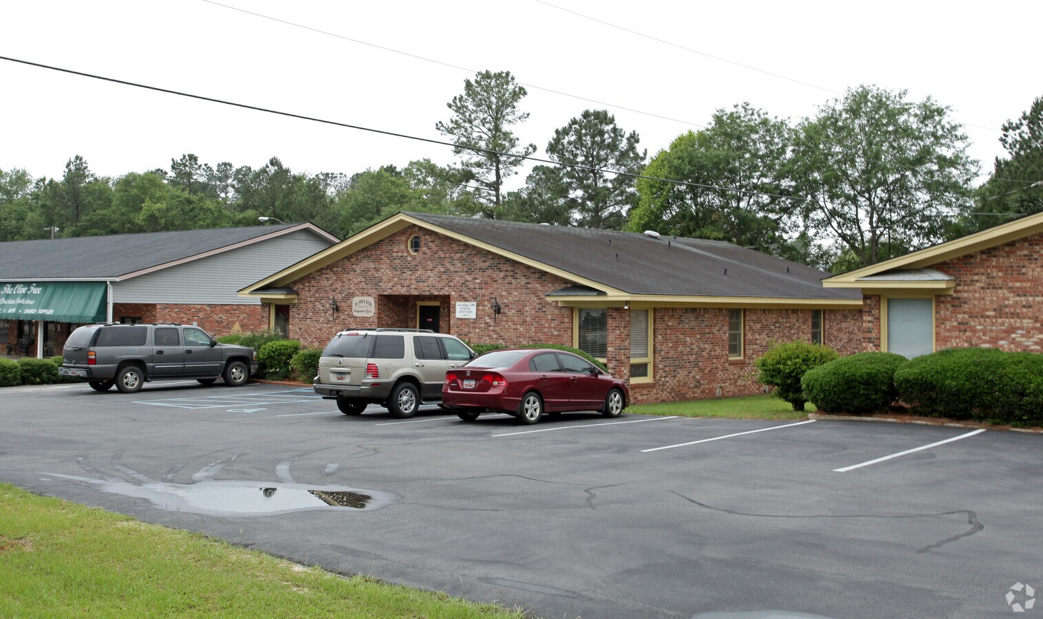 616 Bultman Dr, Sumter, SC 29150