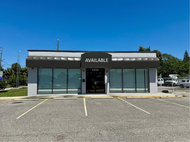 5250 Avery Rd, New Port Richey, FL for lease - Primary Photo - Image 1 of 12