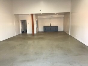 3487 Collins Ave, Richmond, CA for lease Building Photo- Image 2 of 16