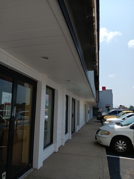 205-239 S State Road 135, Greenwood, IN for lease - Building Photo - Image 3 of 8