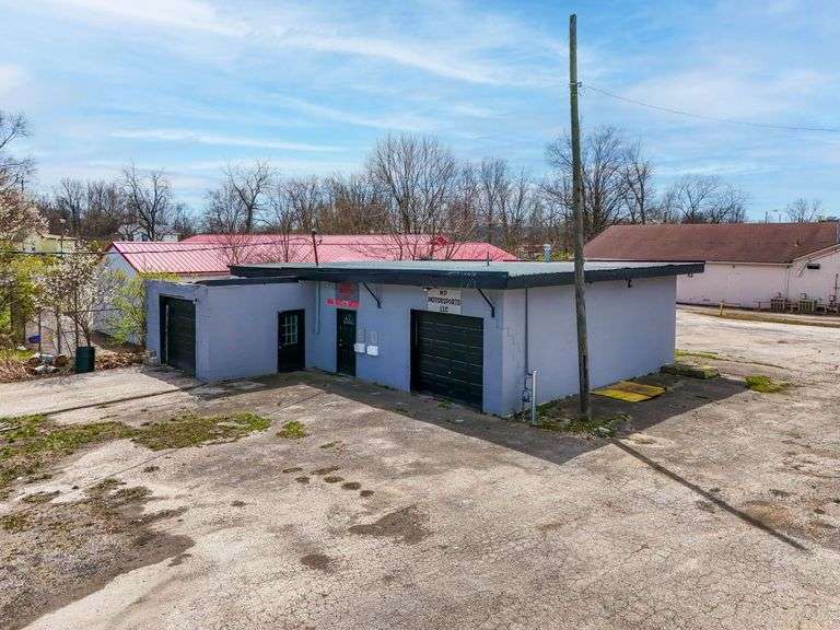 325 London Rd, Delaware, OH for sale - Building Photo - Image 1 of 36