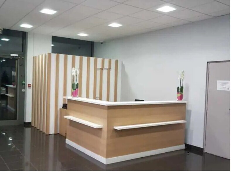 Flex in Nanterre for lease - Lobby - Image 2 of 5