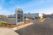Airport Business Center - Warehouse