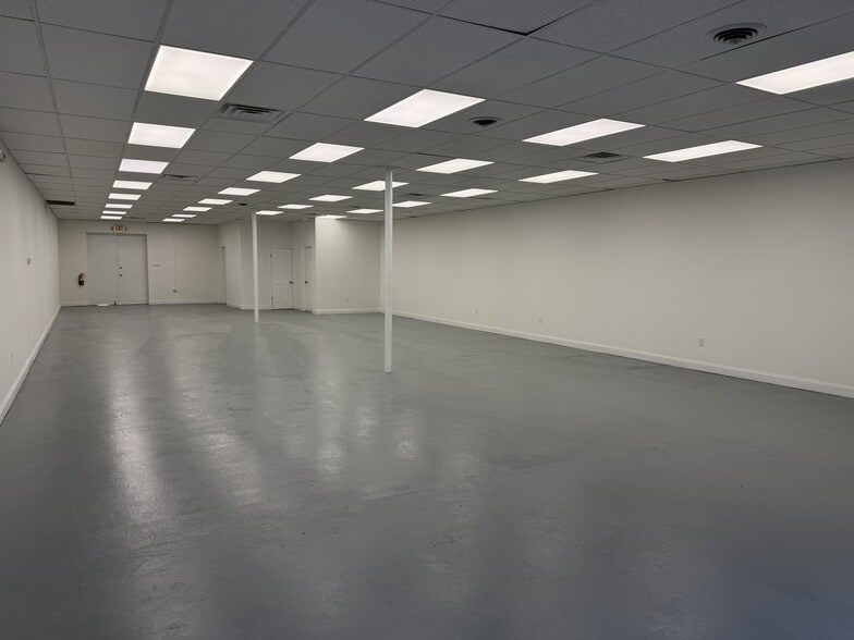 11001 Midlothian Tpke, Richmond, VA for lease - Building Photo - Image 2 of 4