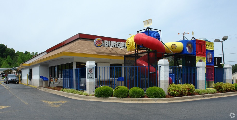 231-355 S Madison Blvd, Roxboro, NC for lease - Building Photo - Image 2 of 7