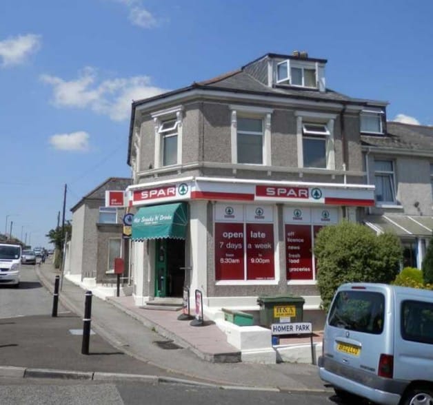 376 New Rd, Saltash for lease - Primary Photo - Image 1 of 4