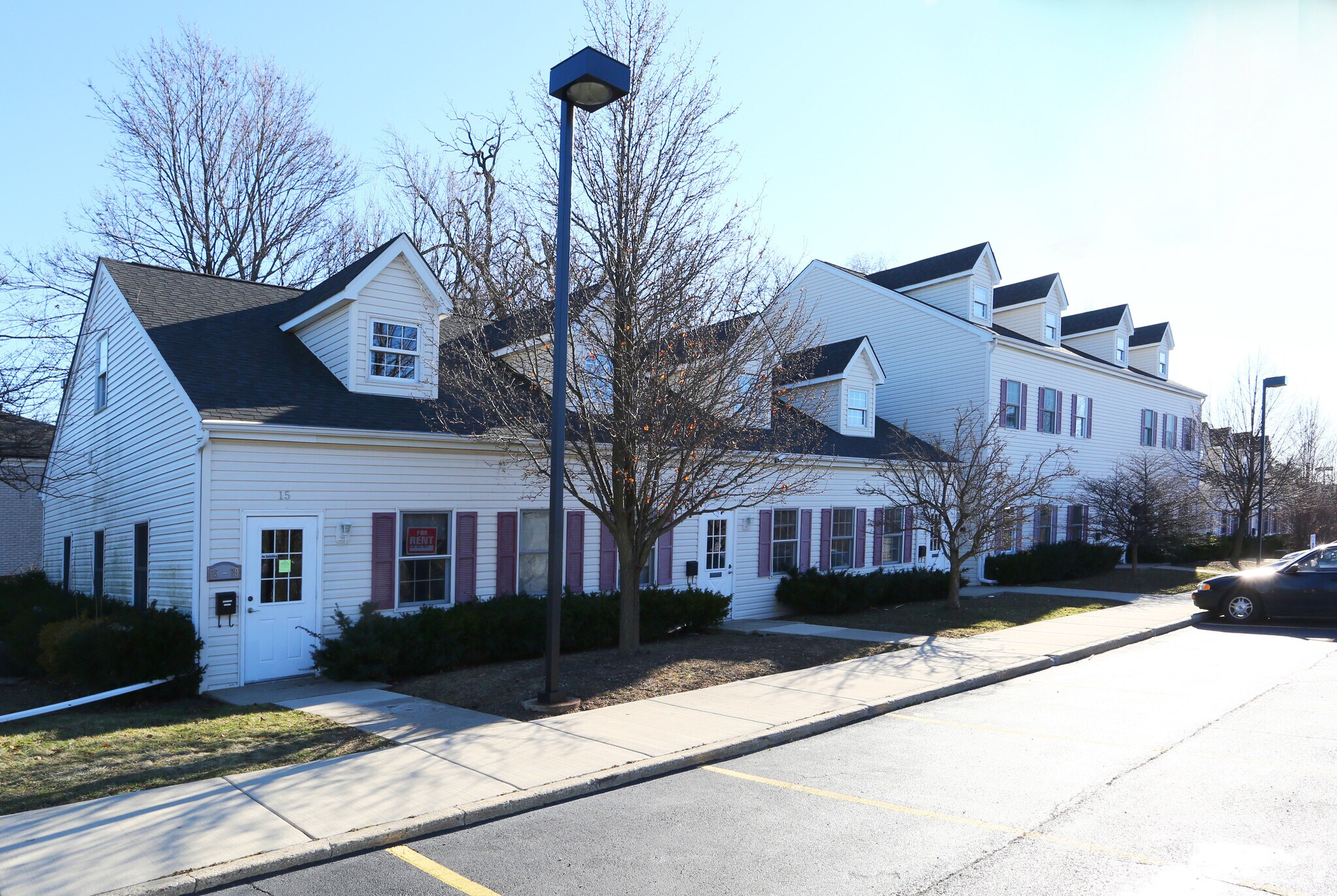 15 Scully Dr, Schaumburg, IL for sale Building Photo- Image 1 of 1