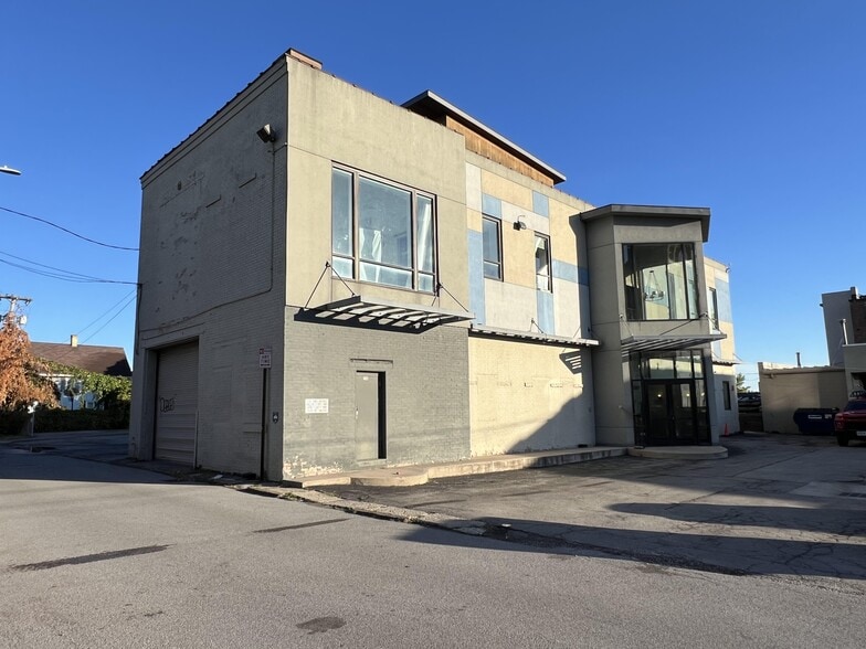 511527 State St, Rochester, NY 14608 Retail for Sale