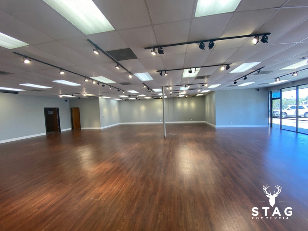 3801 N Interstate 35, Denton, TX for lease Interior Photo- Image 1 of 10