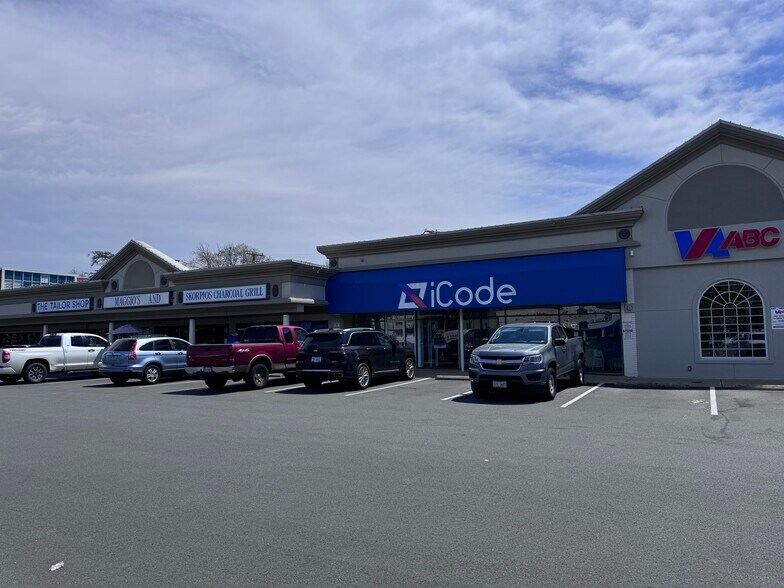 419-427 Maple Ave E, Vienna, VA for lease - Building Photo - Image 2 of 2