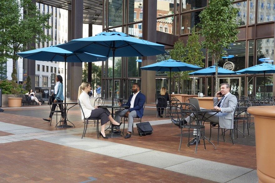 600 Grant St, Pittsburgh, PA for lease - Building Photo - Image 2 of 24