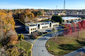1270 25th Street Pl SE, Hickory, NC - AERIAL  map view - Image1