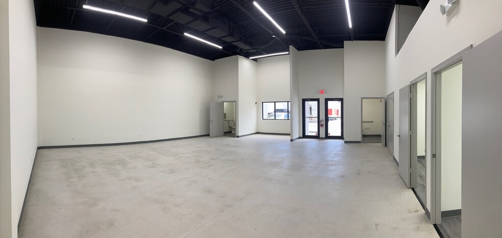 11586 Pierson Rd, Wellington, FL for lease - Building Photo - Image 2 of 6