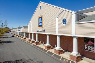 More details for 870-888 W Main Rd, Middletown, RI - Retail for Lease