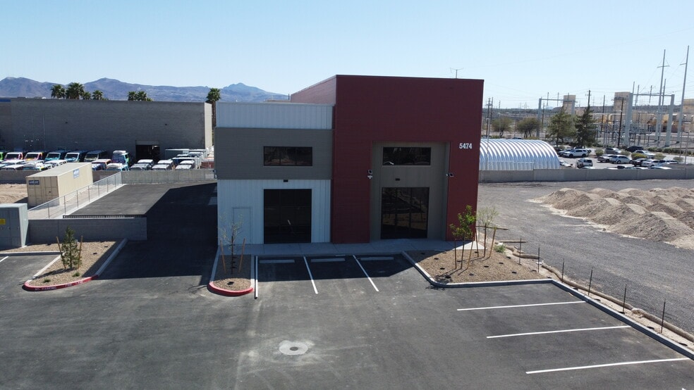 5474 Stephanie St, Las Vegas, NV for lease - Building Photo - Image 1 of 4