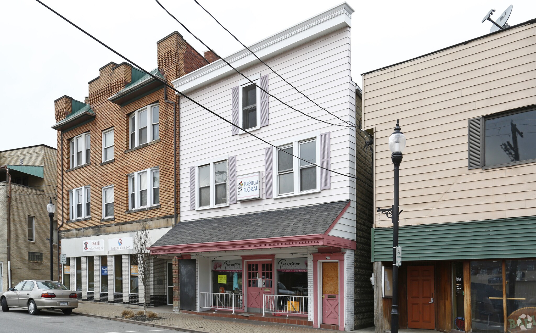 317 E 6th Ave, Tarentum, PA for sale Primary Photo- Image 1 of 1
