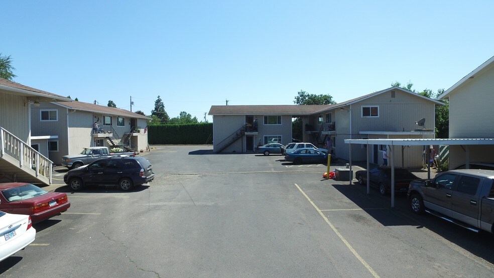 815 SW Cozine Ln, McMinnville, OR for sale - Building Photo - Image 1 of 1