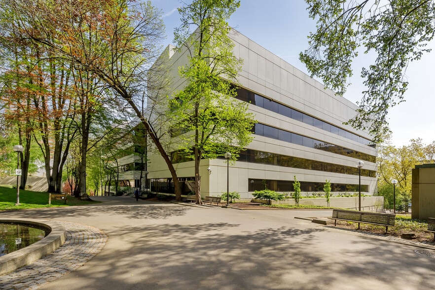 100 SW Market St, Portland, OR for sale - Building Photo - Image 2 of 17