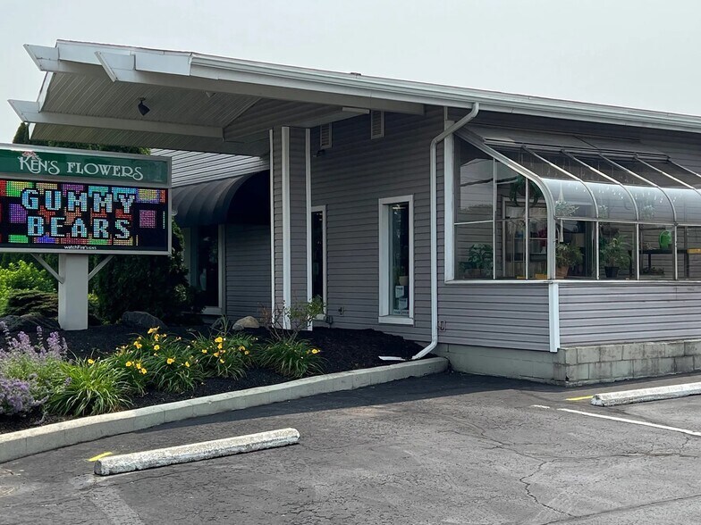 4335 Heatherdowns Blvd, Toledo, OH for sale - Primary Photo - Image 1 of 1