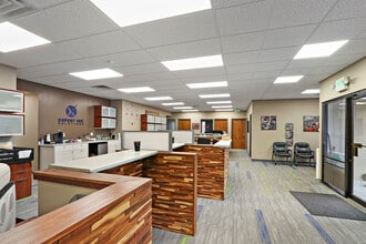 1127 Prairie Dr, Racine, WI for sale Interior Photo- Image 1 of 8