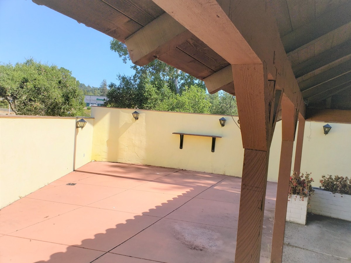 View Photo