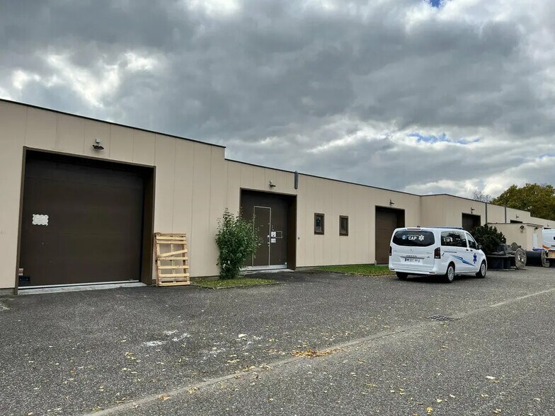 10-12 Rue Jean Monnet, Eckbolsheim for lease - Building Photo - Image 3 of 13